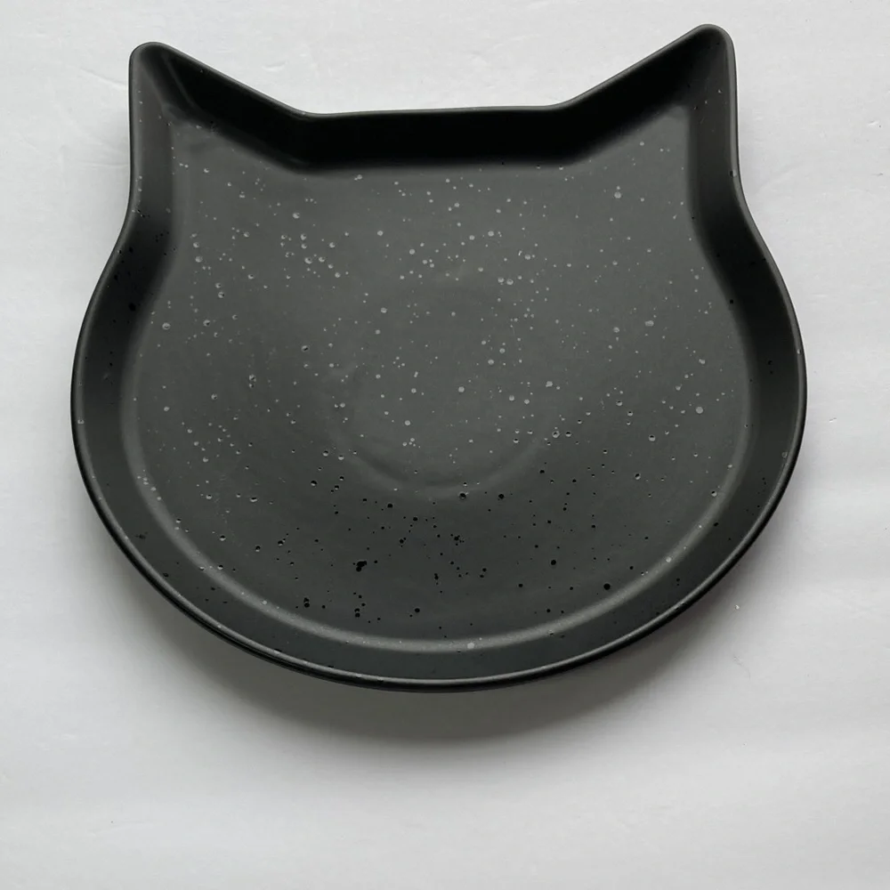 Black Cat-Shaped Stoneware Dinner Plate with Sparkle